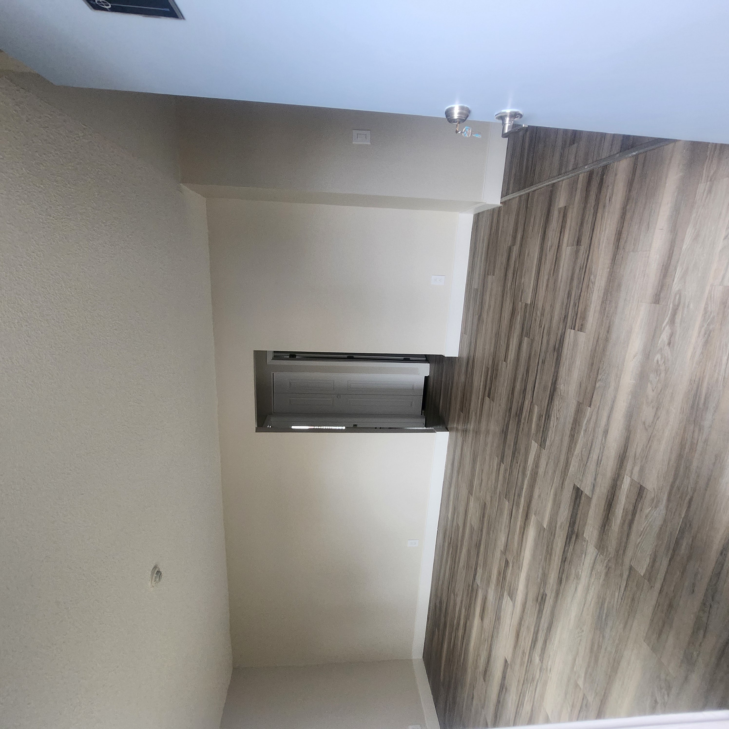 647 Dutton Avenue - 11